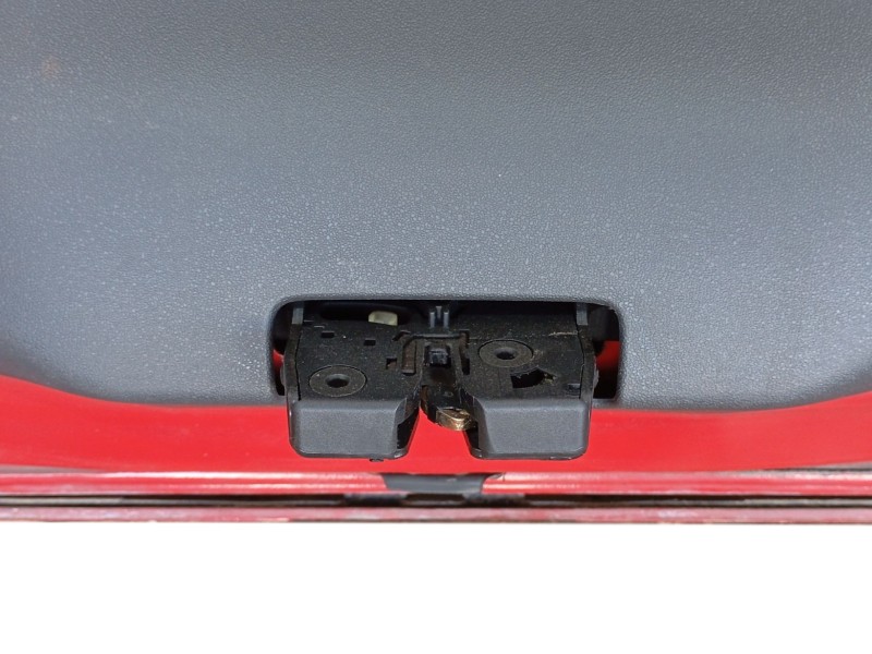 Recambio de porton trasero para renault megane ii (bm0/1_, cm0/1_) 1.4 16v (bm0b, cm0b) referencia OEM IAM 7751473705  