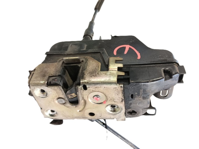 Recambio de cerradura puerta delantera derecha para renault laguna ii grandtour (kg0/1_) 1.9 dci (kg0g) referencia OEM IAM 82000