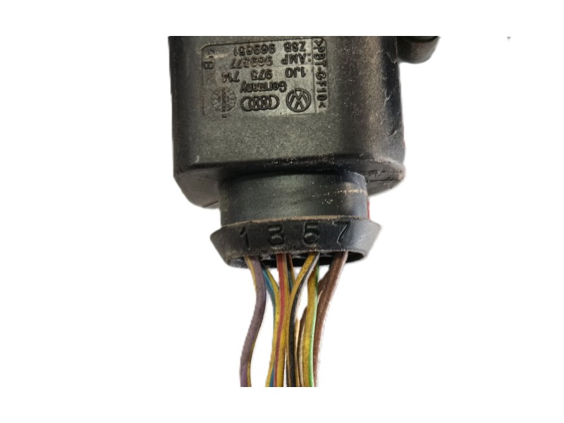 Recambio de cerradura puerta delantera derecha para seat leon (1m1) 1.6 16 v referencia OEM IAM 3B1837016C  