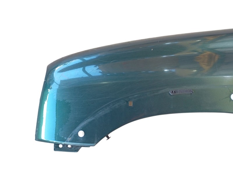Recambio de aleta delantera izquierda para suzuki grand vitara i (ft, ht) 2.0 hdi 110 4x4 (sq 420d) referencia OEM IAM 5881165DC