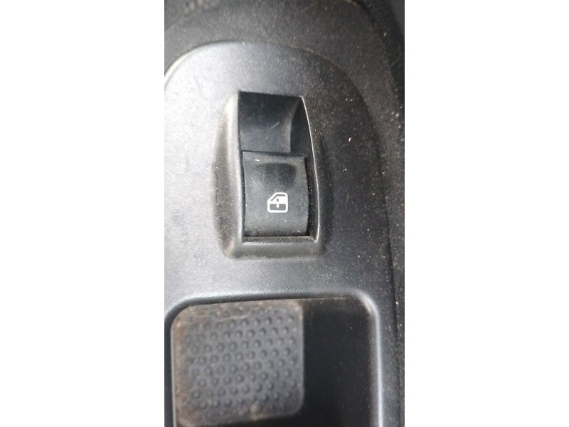 Recambio de mando elevalunas delantero derecho para fiat 500l (351_, 352_) 1.4 (199lyb1b) referencia OEM IAM 0000735600120  