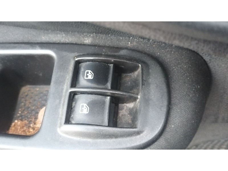 Recambio de mando elevalunas delantero izquierdo para fiat 500l (351_, 352_) 1.4 (199lyb1b) referencia OEM IAM 0000735632385  