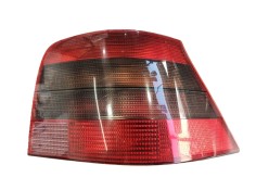 Recambio de piloto trasero derecho para volkswagen golf iv (1j1) 1.9 tdi referencia OEM IAM 1J6945096R / 1J6945096BB / 1J6945096