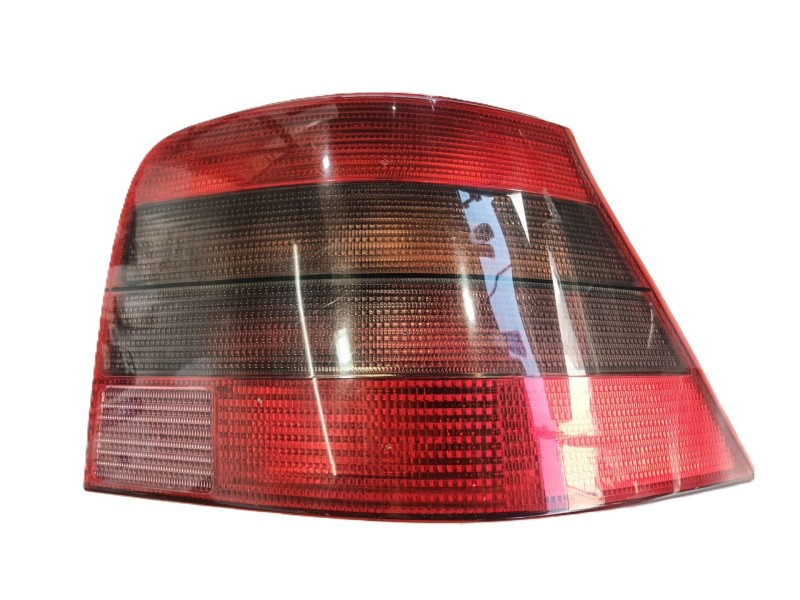 Recambio de piloto trasero derecho para volkswagen golf iv (1j1) 1.9 tdi referencia OEM IAM 1J6945096R / 1J6945096BB / 1J6945096