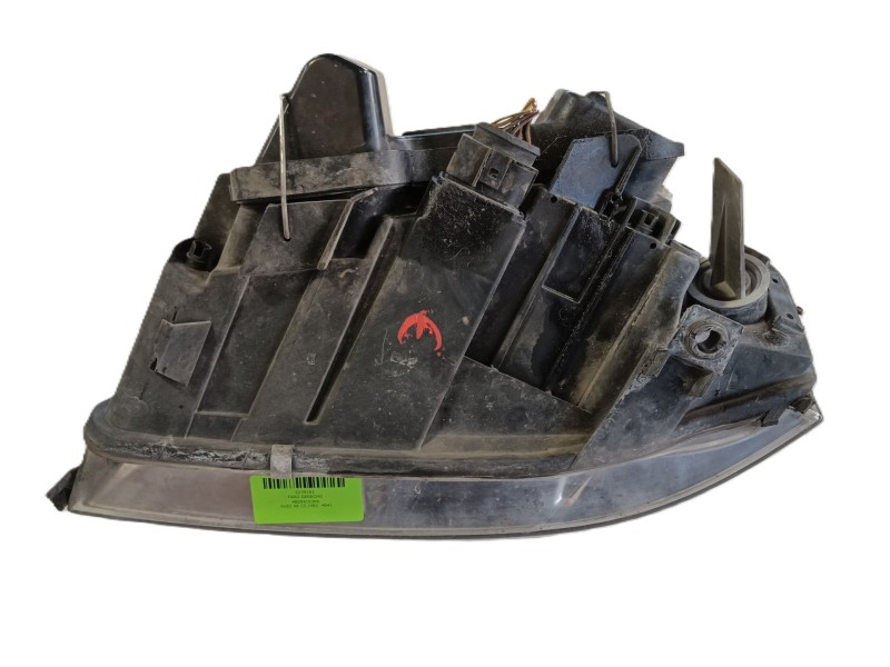 Recambio de faro derecho para audi a6 c5 (4b2, 4b4) 2.5 tdi quattro referencia OEM IAM 4B0941030K  