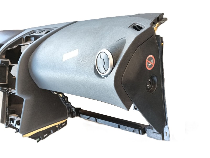 Recambio de salpicadero para nissan qashqai i (j10, nj10) 1.6 referencia OEM IAM 68030JD90A  