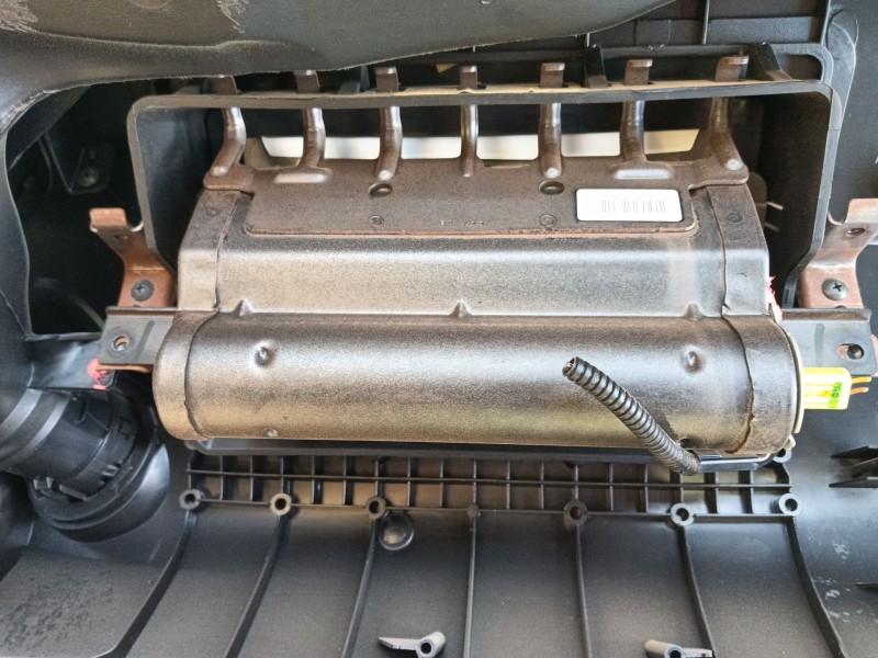 Recambio de salpicadero para nissan qashqai i (j10, nj10) 1.6 referencia OEM IAM 68030JD90A  