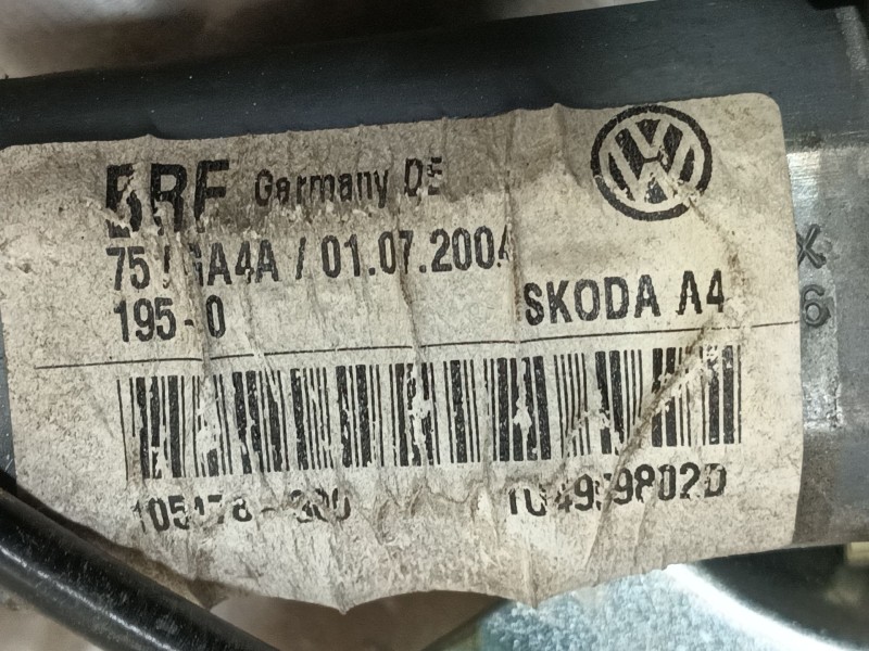 Recambio de elevalunas delantero derecho para skoda octavia i (1u2) 1.9 tdi referencia OEM IAM 1U1837402A / 1U0837462B  