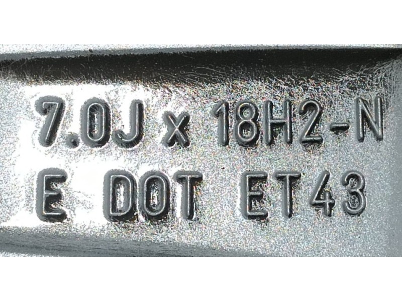 Recambio de llanta para audi q3 (f3b) 35 tdi referencia OEM IAM   