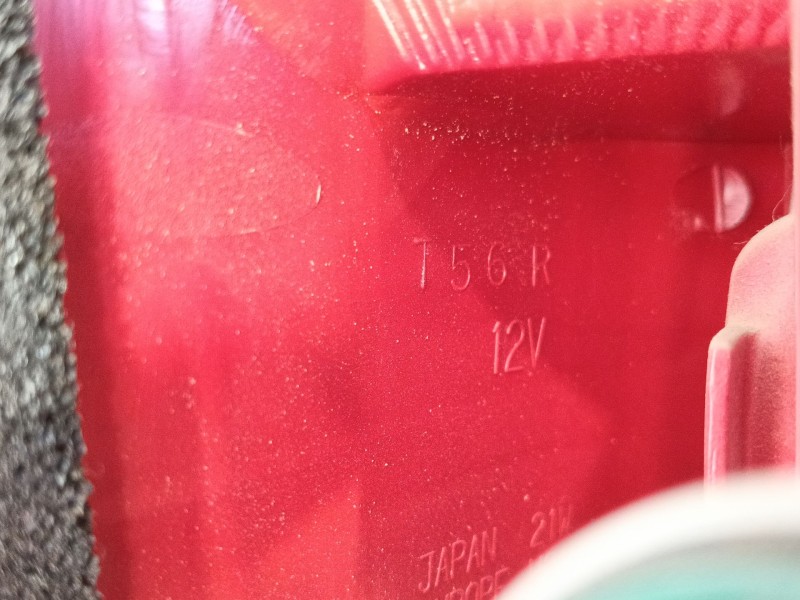 Recambio de piloto trasero derecho para toyota rav 4 ii (_a2_) 2.0 d 4wd (cla20_, cla21_) referencia OEM IAM 8155142060  