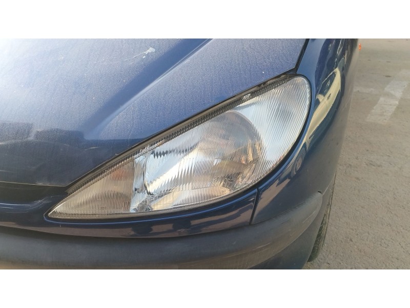 Recambio de faro izquierdo para peugeot 206 hatchback (2a/c) 1.1 i referencia OEM IAM   