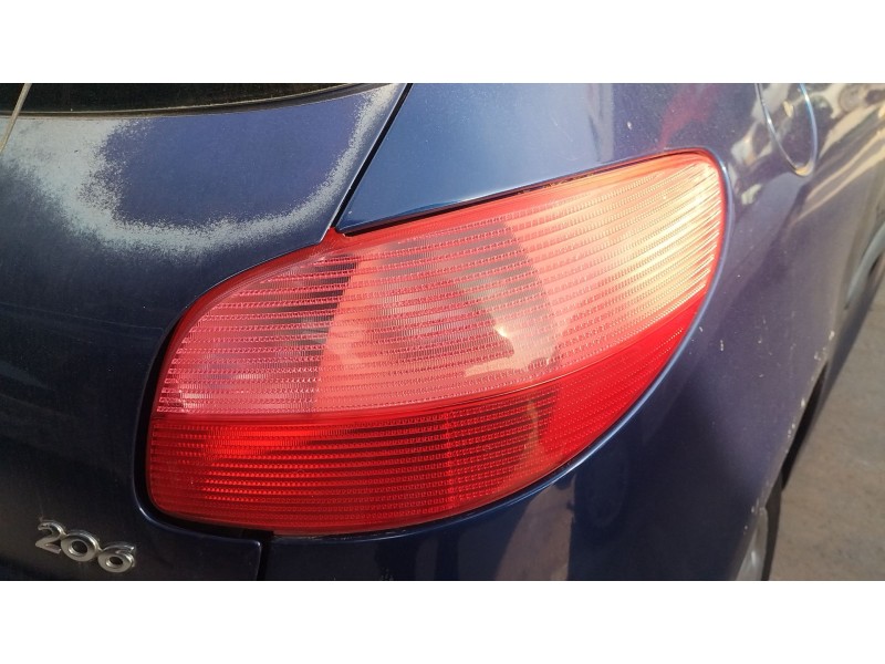 Recambio de piloto trasero derecho para peugeot 206 hatchback (2a/c) 1.1 i referencia OEM IAM   
