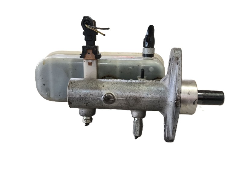 Recambio de bomba freno para ssangyong rodius i 2.7 xdi referencia OEM IAM 4854021103  