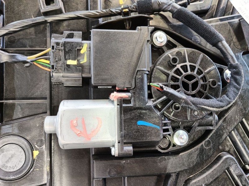 Recambio de elevalunas delantero derecho para kia sportage iv (ql, qle) 1.6 gdi referencia OEM IAM 82481F1000  