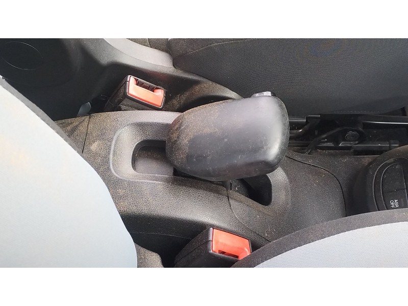 Recambio de enganche cinturon delantero izquierdo para fiat 500l (351_, 352_) 1.3 d multijet (199lxy1a, 199lxy11) referencia OEM