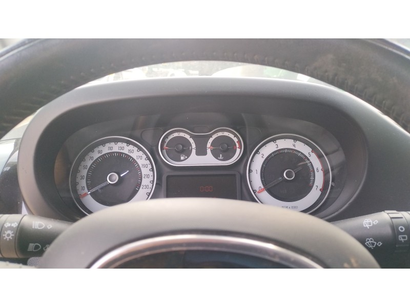 Recambio de cuadro instrumentos para fiat 500l (351_, 352_) 1.3 d multijet (199lxy1a, 199lxy11) referencia OEM IAM   
