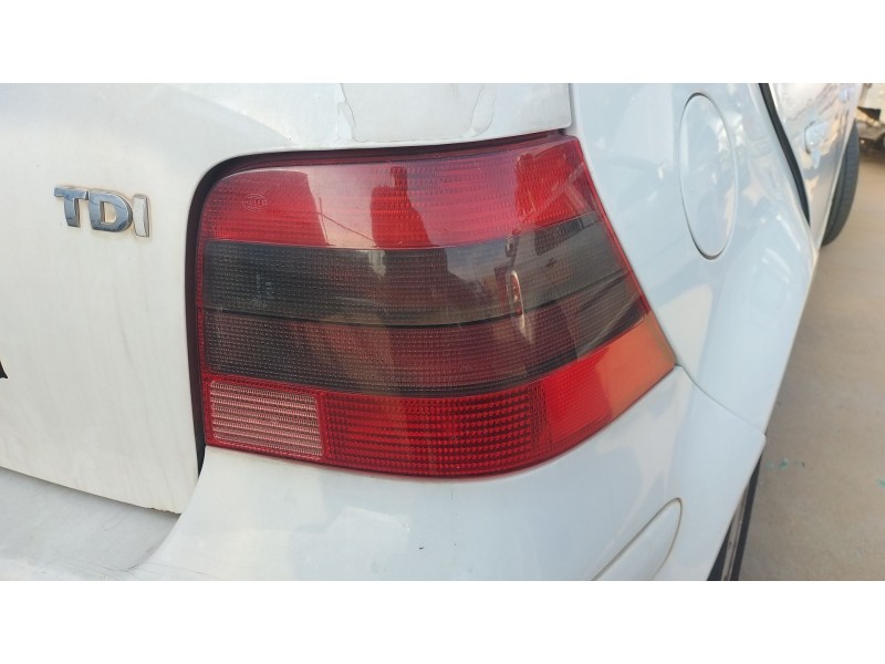 Recambio de piloto trasero derecho para volkswagen golf iv (1j1) 1.9 tdi referencia OEM IAM   