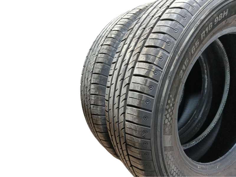 Recambio de neumatico para » otros... modelos referencia OEM IAM 215/65 R16 98H 2 KUMHO
