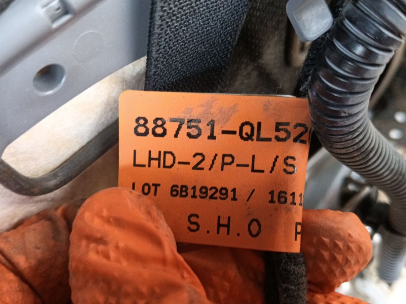 Recambio de asiento delantero izquierdo para kia sportage iv (ql, qle) 1.6 gdi referencia OEM IAM  88751QL52 