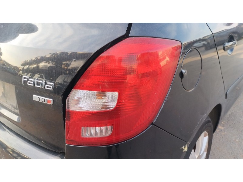 Recambio de piloto trasero derecho para skoda fabia ii (542) 1.6 tdi referencia OEM IAM   