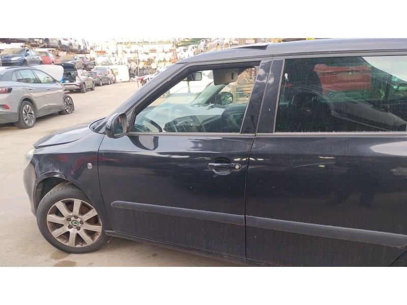 Recambio de puerta delantera izquierda para skoda fabia ii (542) 1.6 tdi referencia OEM IAM   