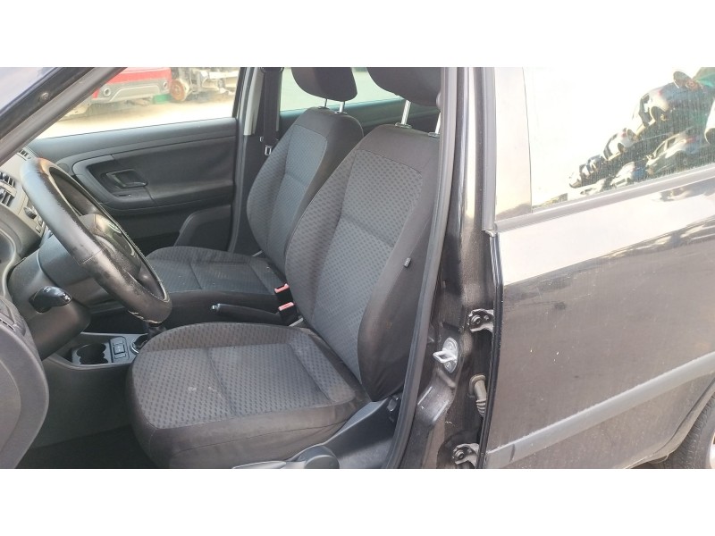 Recambio de asiento delantero izquierdo para skoda fabia ii (542) 1.6 tdi referencia OEM IAM   