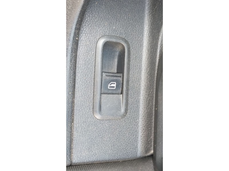 Recambio de mando elevalunas delantero derecho para skoda fabia ii (542) 1.6 tdi referencia OEM IAM   