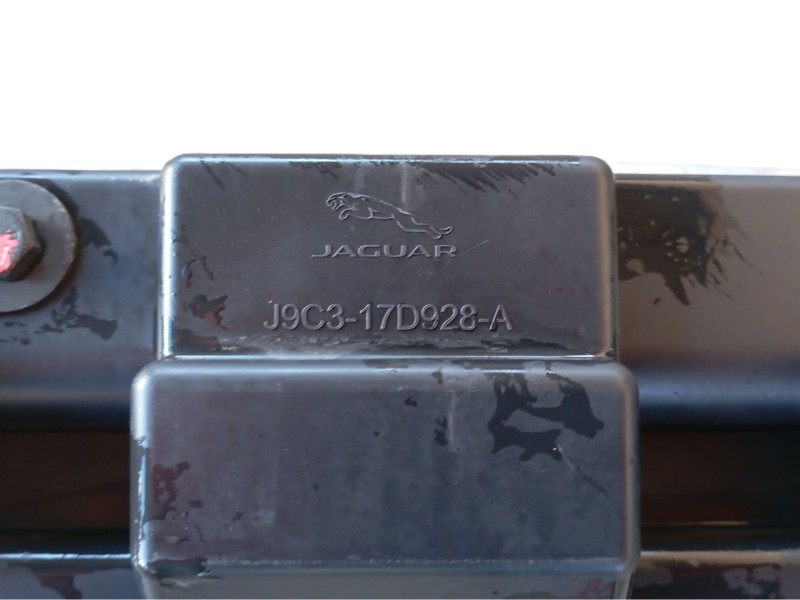 Recambio de refuerzo paragolpes trasero para jaguar e-pace (x540) 2.0 d180 awd referencia OEM IAM  17H766A03S 