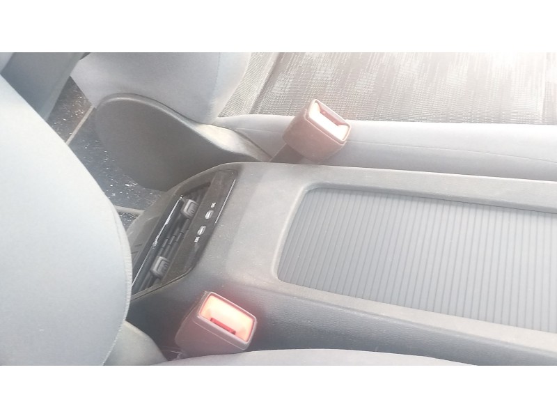 Recambio de enganche cinturon delantero derecho para volkswagen id.4 (e21) performance referencia OEM IAM   