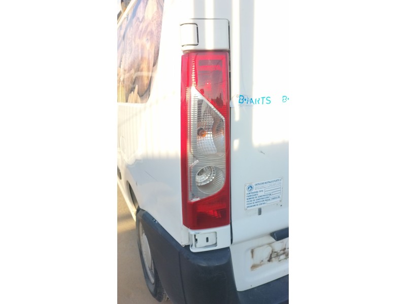 Recambio de piloto trasero izquierdo para citroën jumpy ii furgoneta 1.6 hdi 90 16v referencia OEM IAM 6350AH  