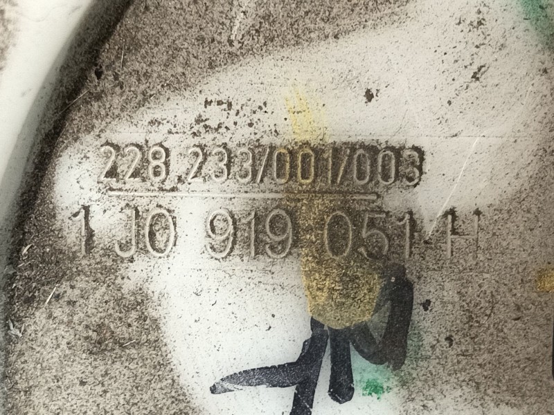 Recambio de bomba combustible para volkswagen new beetle (9c1, 1c1) 1.6 referencia OEM IAM 1J0919051H  