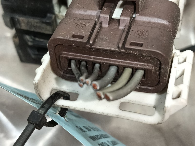 Recambio de cerradura puerta trasera izquierda para peugeot 407 (6d_) 2.0 hdi 135 (6drhrh, 6drhre, 6drhrg, 6drhrj) referencia OE