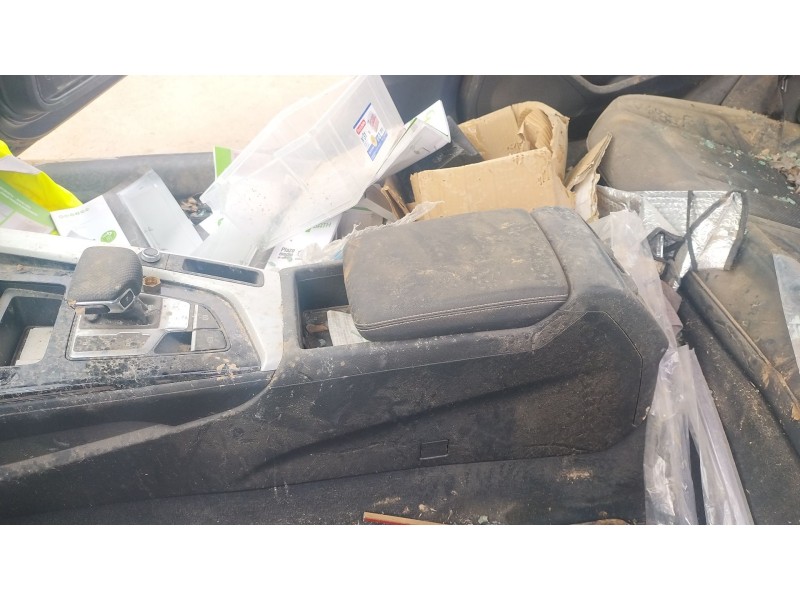 Recambio de apoyabrazos central para audi a4 b9 (8w2, 8wc) 35 tdi mild hybrid referencia OEM IAM   