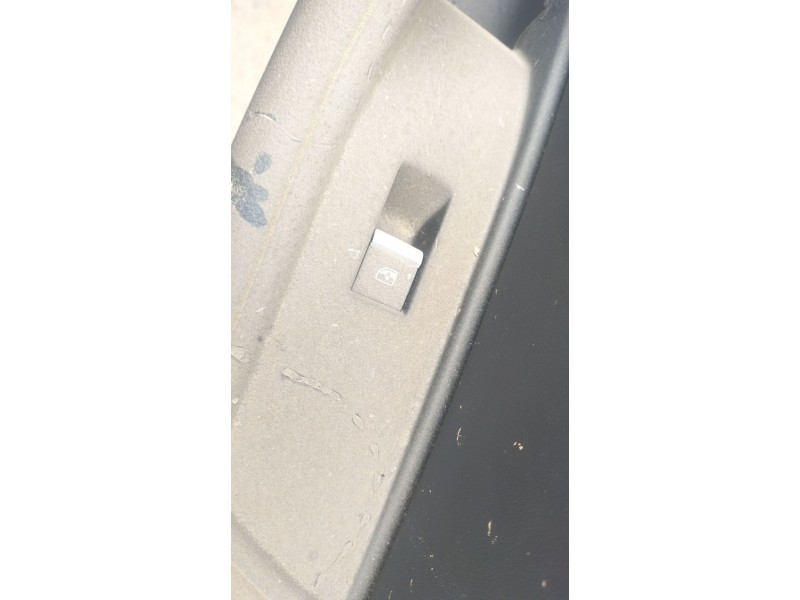 Recambio de mando elevalunas delantero derecho para audi a4 b9 (8w2, 8wc) 35 tdi mild hybrid referencia OEM IAM   