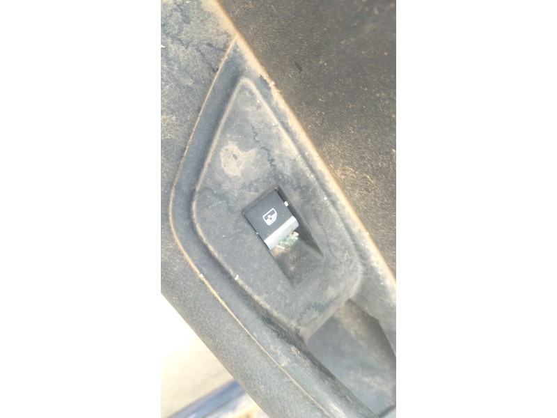 Recambio de mando elevalunas trasero izquierdo para audi a4 b9 (8w2, 8wc) 35 tdi mild hybrid referencia OEM IAM   