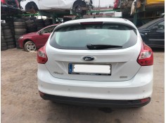 ford focus iii sedán del año 2014 2