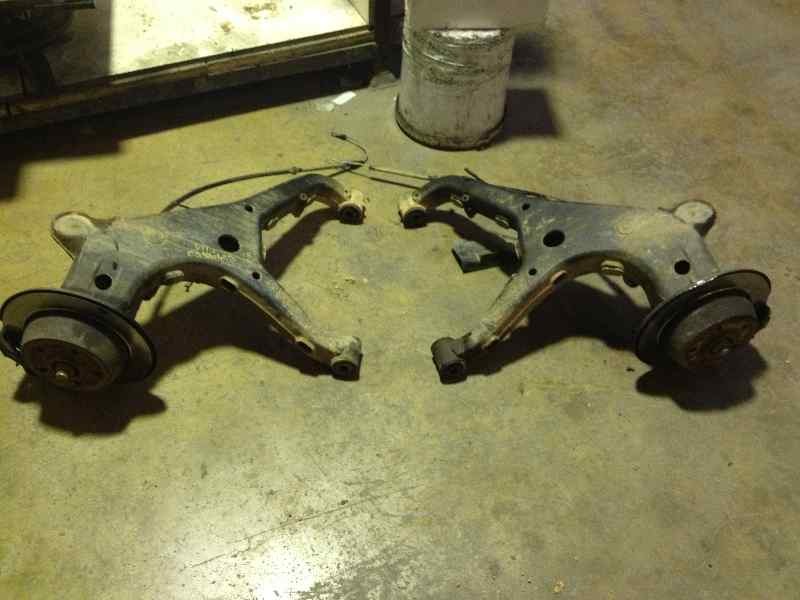 Recambio de brazo suspension inferior trasero derecho para mercedes-benz vito (w638) combi 108 cdi (638.194) referencia OEM IAM 