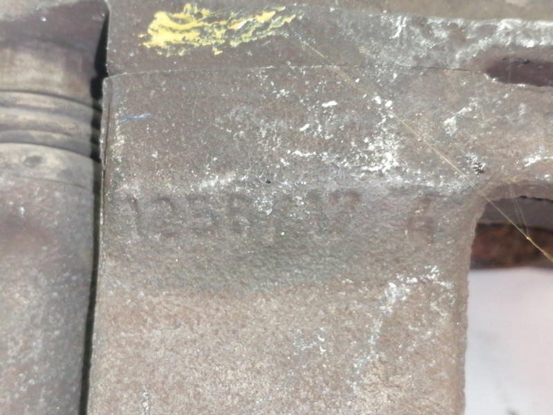 Recambio de pinza freno delantera derecha para toyota rav 4 funcruiser (a1) 2.0 16v cat referencia OEM IAM 125617 PE54A 