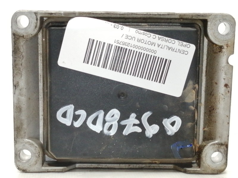 Recambio de centralita motor uce para opel corsa c cosmo referencia OEM IAM 55352622  