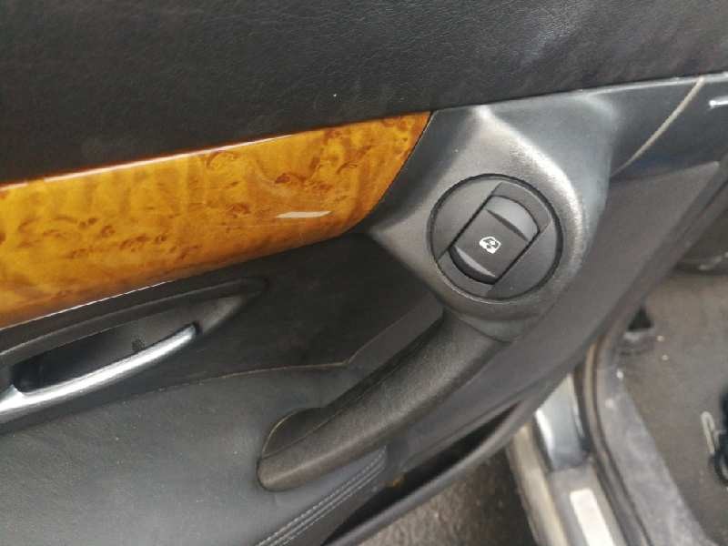 Recambio de mando elevalunas trasero izquierdo para renault vel satis (bj0) privilege referencia OEM IAM   