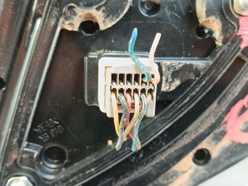 Recambio de retrovisor derecho para kia stonic (yb) 1.6 crdi referencia OEM IAM   