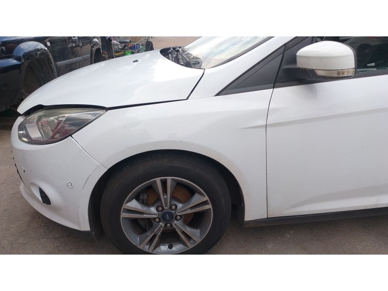 Recambio de aleta delantera izquierda para ford focus iii sedán 1.0 ecoboost referencia OEM IAM   