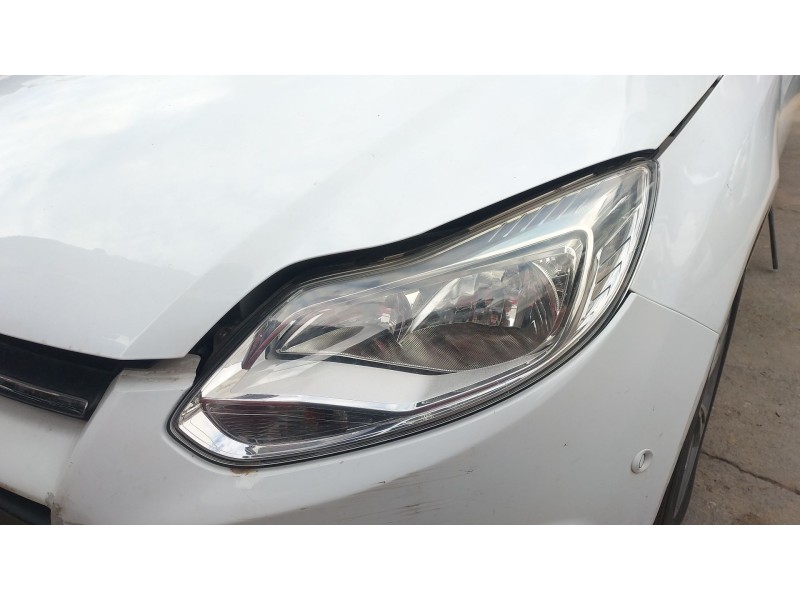 Recambio de faro izquierdo para ford focus iii sedán 1.0 ecoboost referencia OEM IAM   