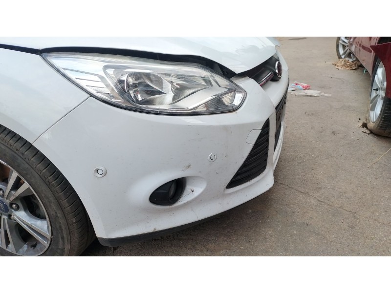 Recambio de paragolpes delantero para ford focus iii sedán 1.0 ecoboost referencia OEM IAM   