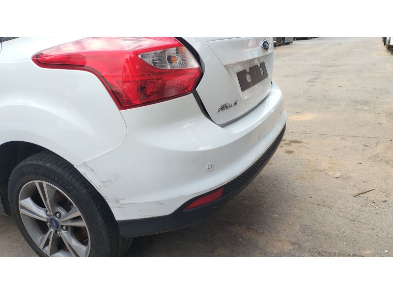 Recambio de paragolpes trasero para ford focus iii sedán 1.0 ecoboost referencia OEM IAM   