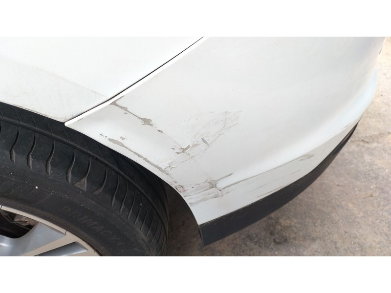 Recambio de paragolpes trasero para ford focus iii sedán 1.0 ecoboost referencia OEM IAM   