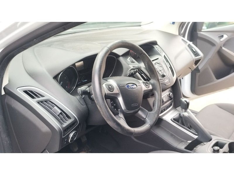 Recambio de salpicadero para ford focus iii sedán 1.0 ecoboost referencia OEM IAM 1851699  