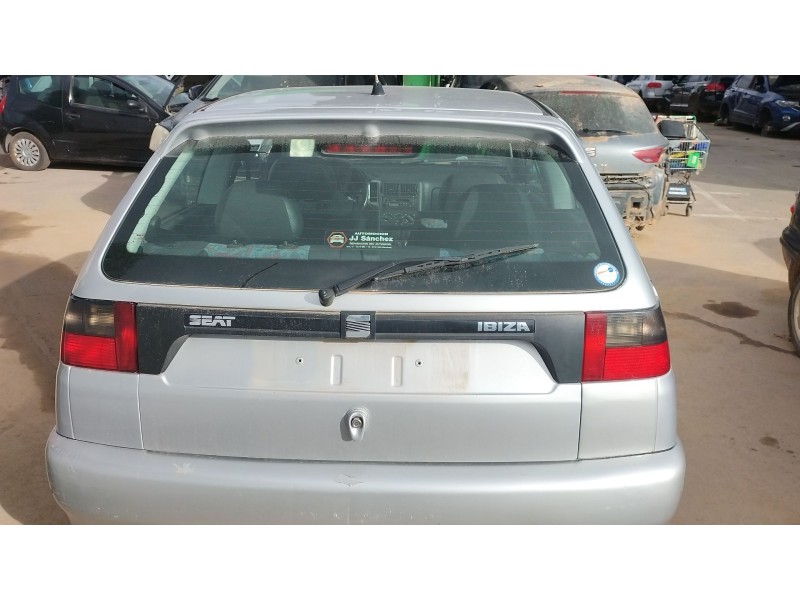 Recambio de porton trasero para seat ibiza ii (6k1) 1.4 i referencia OEM IAM   