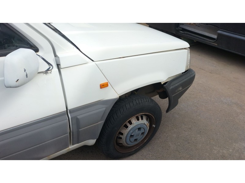 Recambio de aleta delantera izquierda para seat marbella (28a) 0.9 cat referencia OEM IAM   