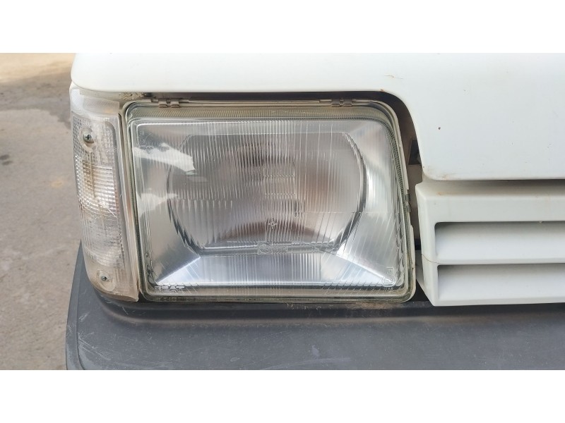 Recambio de faro derecho para seat marbella (28a) 0.9 cat referencia OEM IAM   